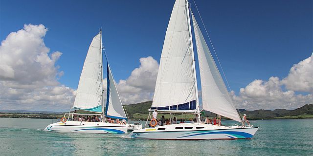 Catamaran cruise (1)